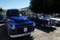 Trimoba AG / Oldtimer und Immobilien,li-re: Dodge Pick up 1951; 6 Zyl. / Mercedes  220 SEb (W111-Heckflosse); Bauj. 59-65; 6 Zyl. 2.2l  ca. 120PS