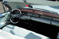 Trimoba AG / Oldtimer und Immobilien,Cadillac Convertible Series 62 1962, 6400ccm, 325 PS, V8, 5.6m lang