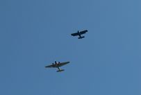 Trimoba AG / Oldtimer und Immobilien,Selbst die Tante Ju-52 in Begleitung eines Doppeldeckers flog exakt über das Treffen. Wunderschön....