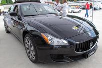 Trimoba AG / Oldtimer und Immobilien,Stolzer Nachwuchsfahrer im neuesten Maserati Quattroporte