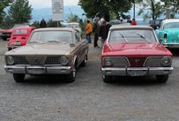Trimoba AG / Oldtimer und Immobilien,Links: Plymouth Barracuda / Rechts: Plymouth Valiant Convertible 1965