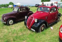 Trimoba AG / Oldtimer und Immobilien,Topolinos lassen die Herzen höher schlagen: links: Fiat Topolino C 1949; 4 Zyl., 500ccm, 18PS, 90km/h / rechts: Fiat 500A Topolino 1936-38; 4 Zyl., 0.6l, 13 PS 