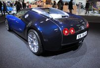 Trimoba AG / Oldtimer und Immobilien,Bugatti Veyron 16.4   2005; 1001 PS, 16 Zylinder, 8.0l, Verbrauch 25/100km, Co2-Wert 595mg, 1888kg, 0-100: 2.5s , 100-0: 2.3 s oder 31.4m