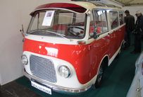 Trimoba AG / Oldtimer und Immobilien,Ford  Transit Taunus 1250 1965; 4 Zyl., 1.5l, 55 PS. Dieses Fahrzeug ist zu verkaufen für unglaubliche € 119‘000.- Sieht sich wohl als VW Samba T1 Konkurrent 