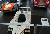 Trimoba AG / Oldtimer und Immobilien,Vorne: Porsche 356 Junior, Le Mans Sieger 1981 Jacky Ickx, Nachbau Mst 1:2 (50 Stck.); 158kg, 1 Zyl. 4-Takt, 5PS, 51km/h / hi-re 356B T6 1600 Carrera GT ca. 150PS 1963 / hi-li  Porsche 904 Carrera GT Werksrennwagen; 1968ccm; 195PS, 783kg; 275km/h