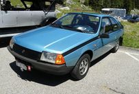 Trimoba AG / Oldtimer und Immobilien,Renault Fuego GTS 1981; 4 Zyl. 1647ccm, 96PS